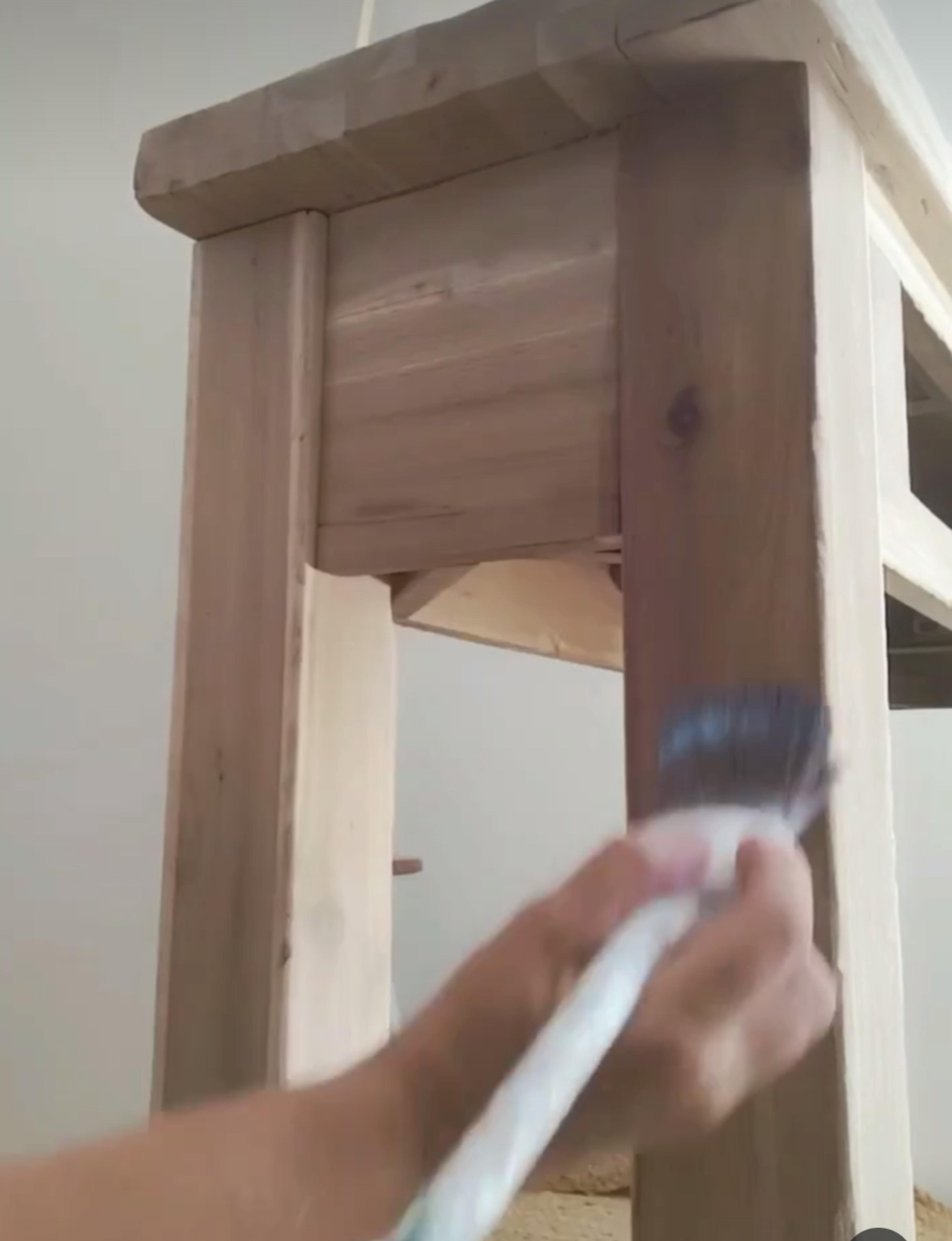 beits-aanbrengen-sidetable