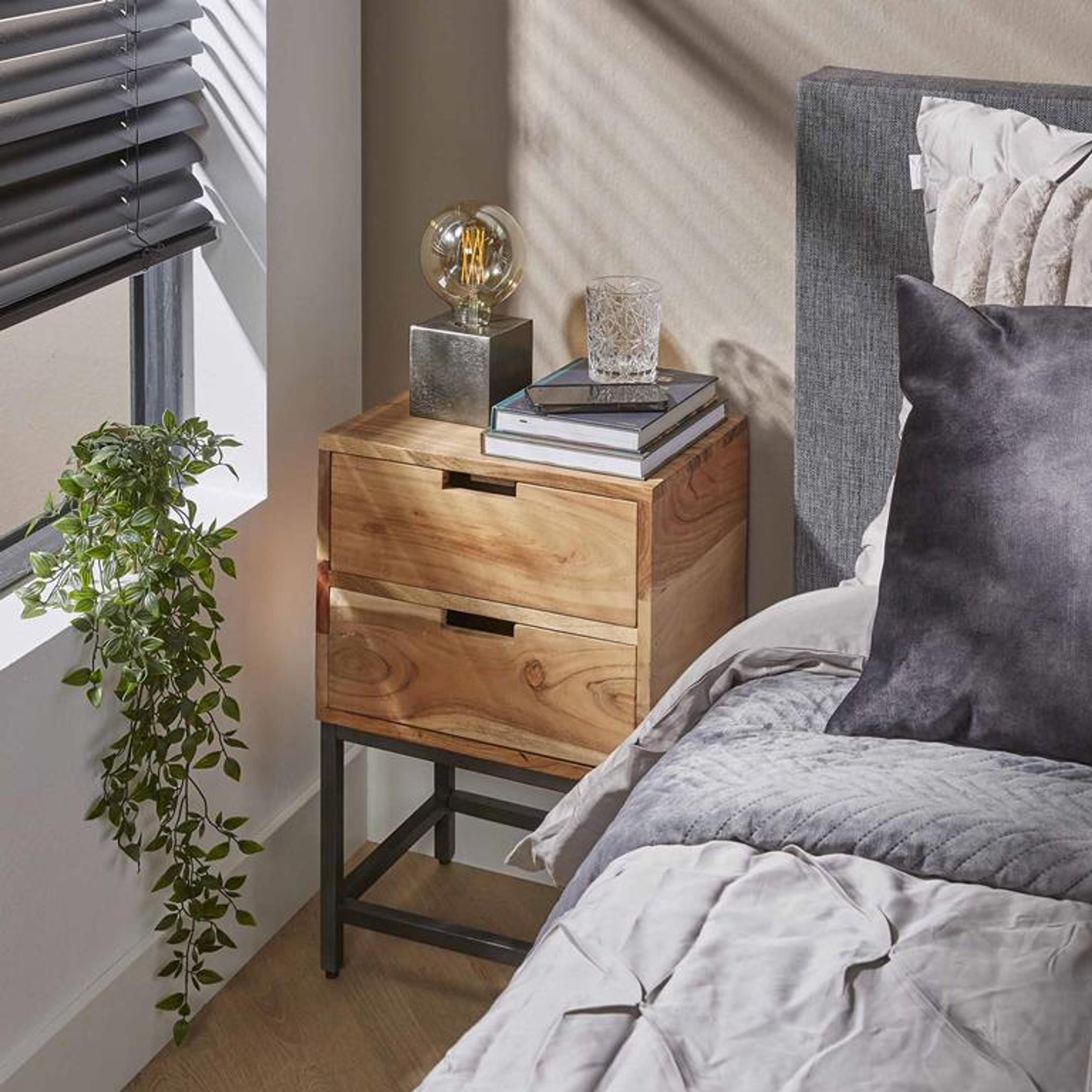 industrieel-nachtkastje