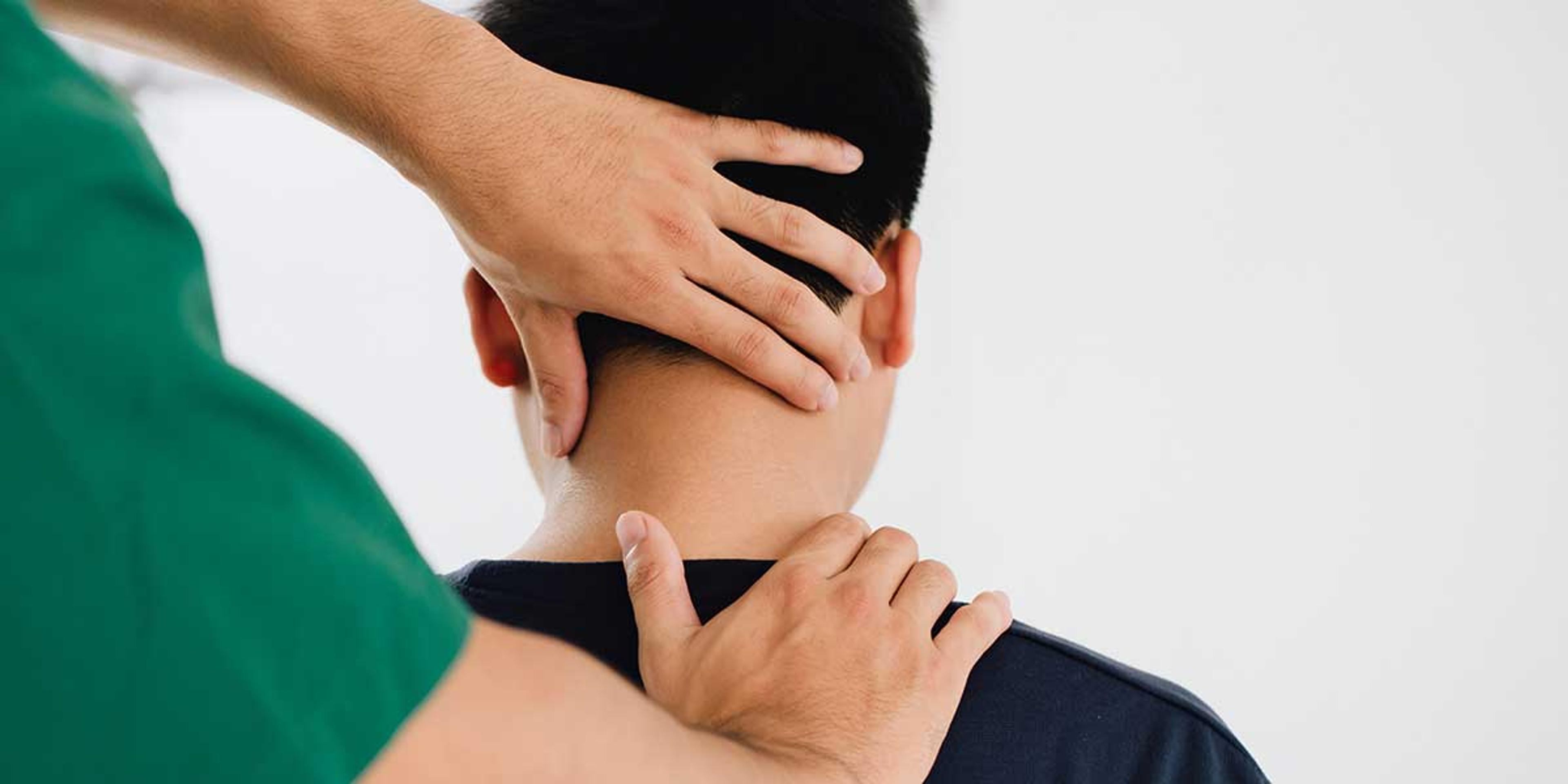 can a chiropractor help with a pinched nerve