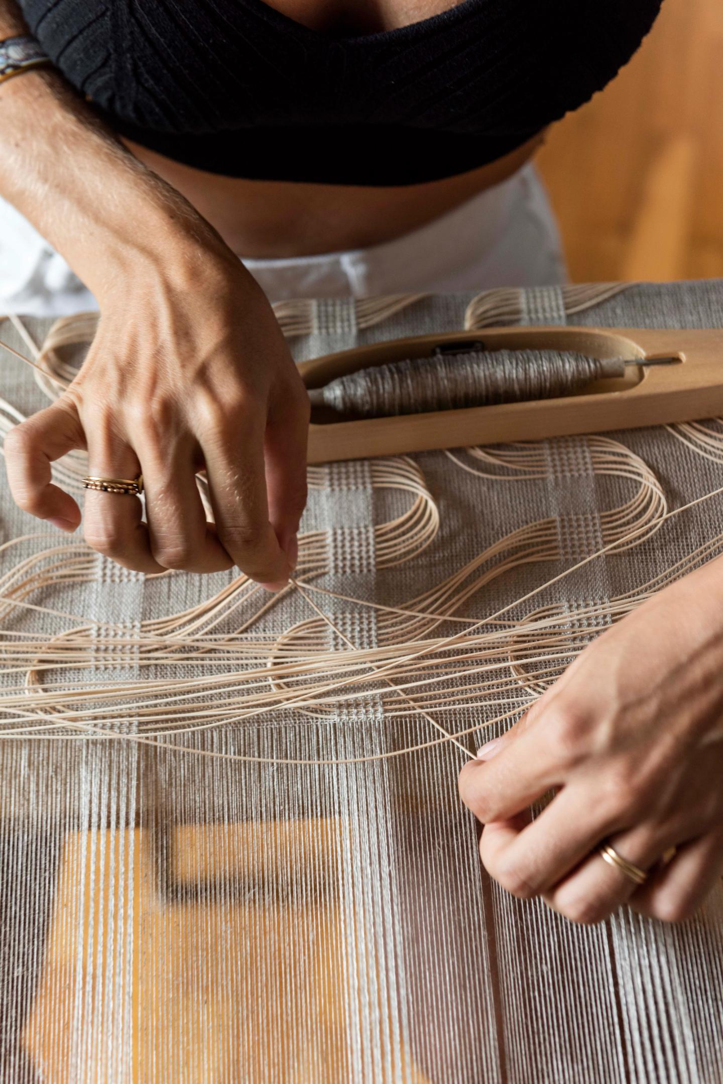 Weaving Lin & Rotin on the loom