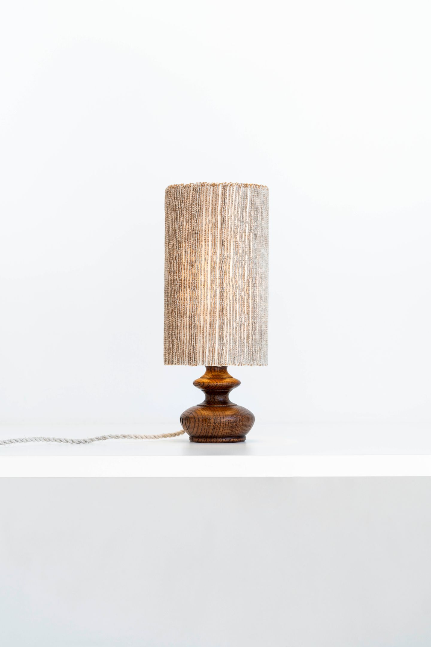 Vesper — lampe allumée