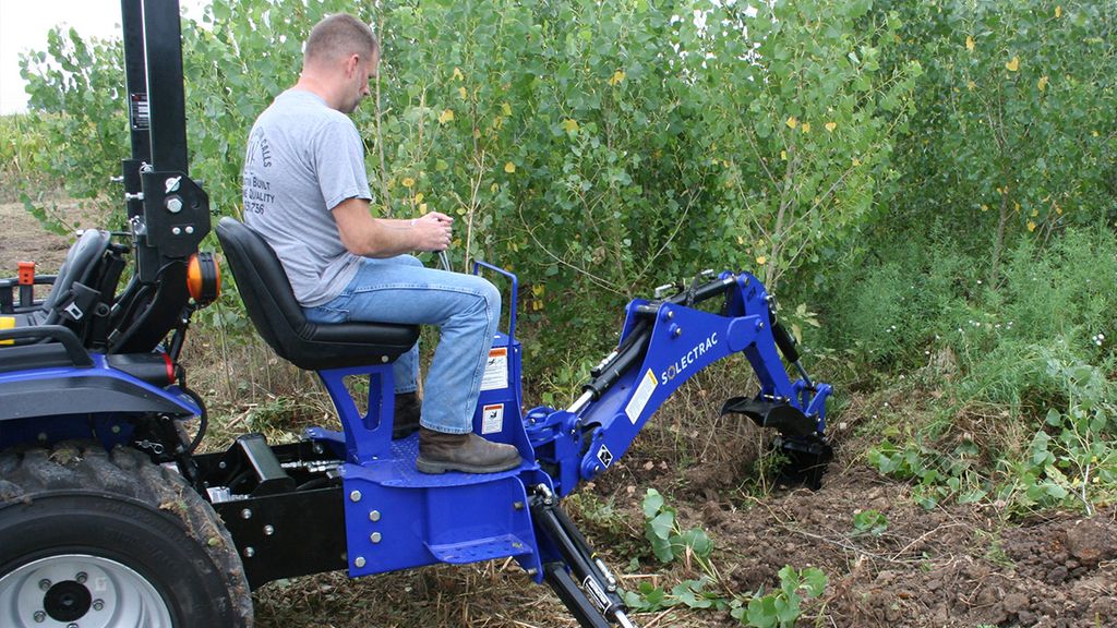 e25 Electric Tractor with Backhoe Solectrac