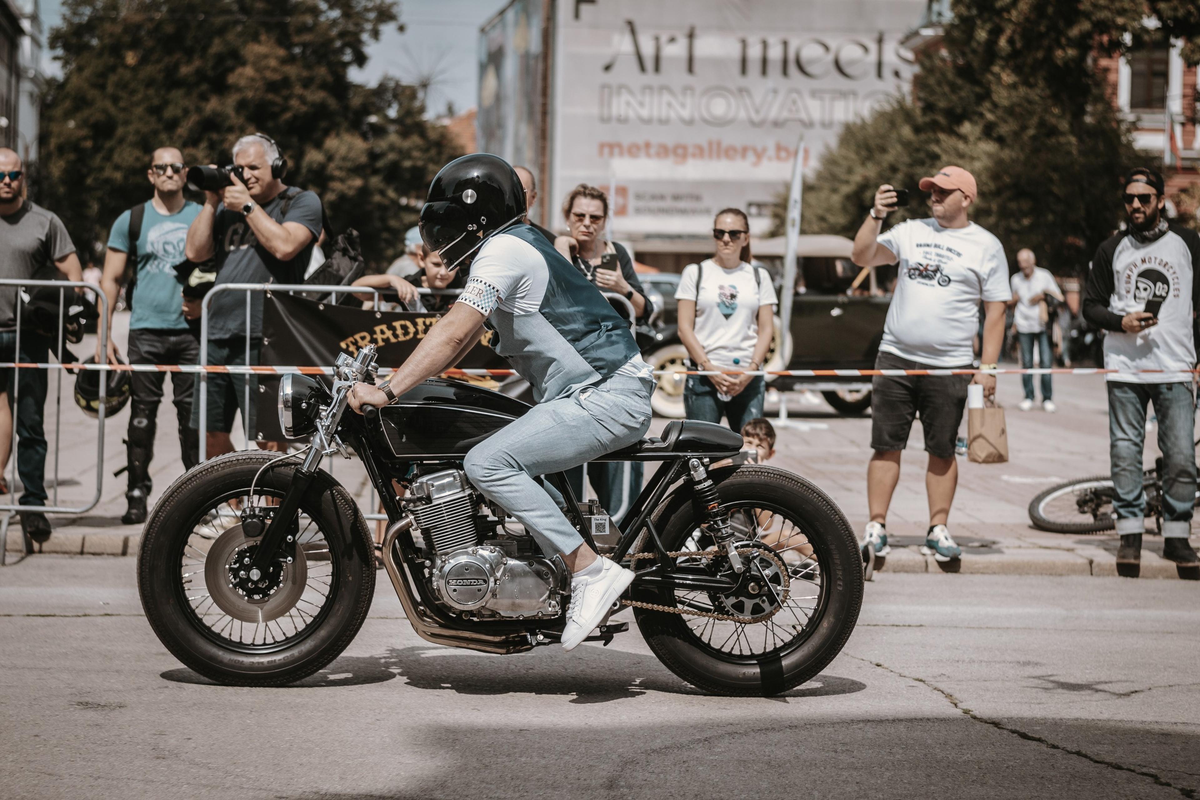 Снимка от Café Racer Club Bulgaria