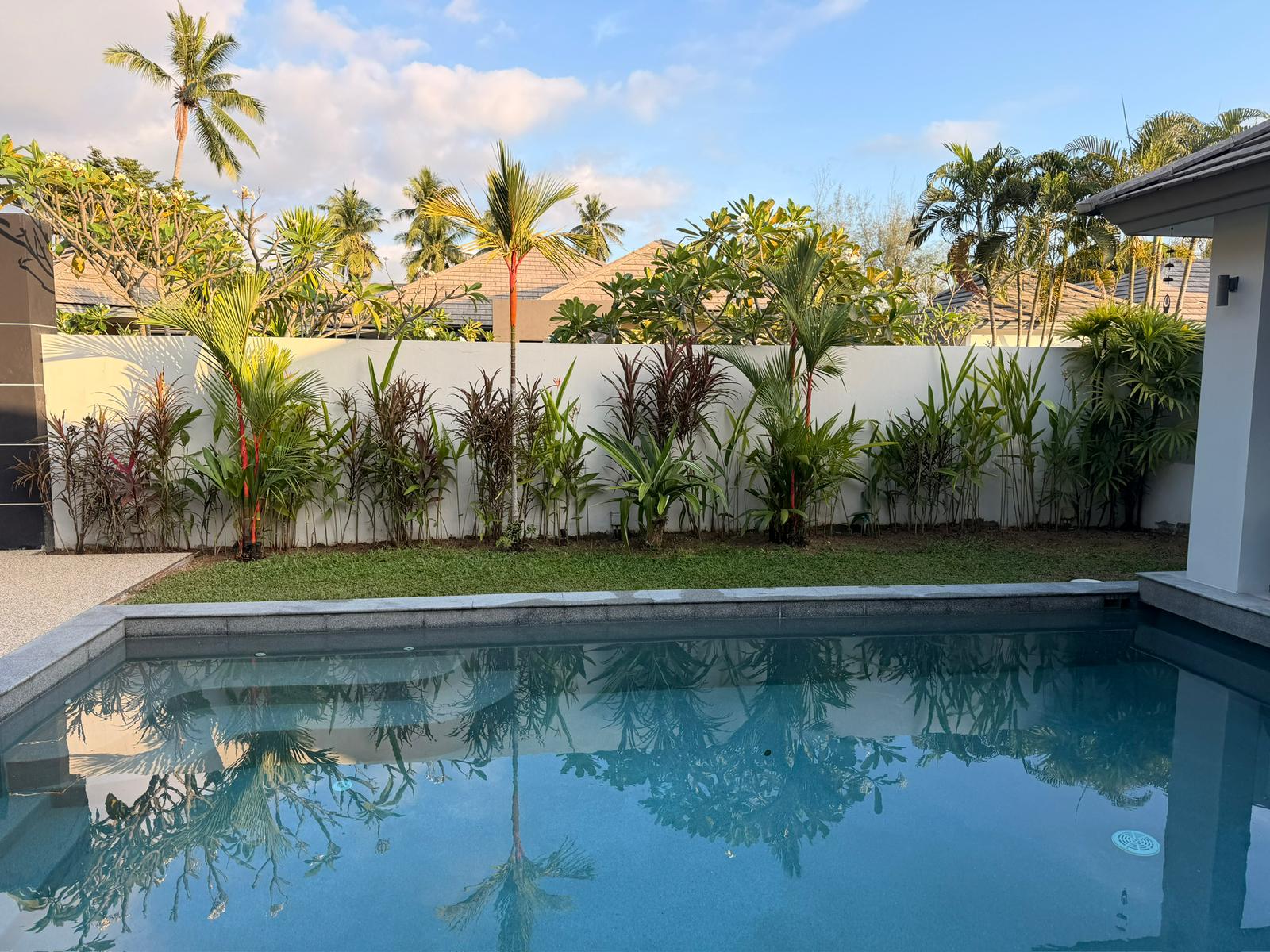 Spa pool structure & full swimming pool system — Private villa, Koh Samui — image 1