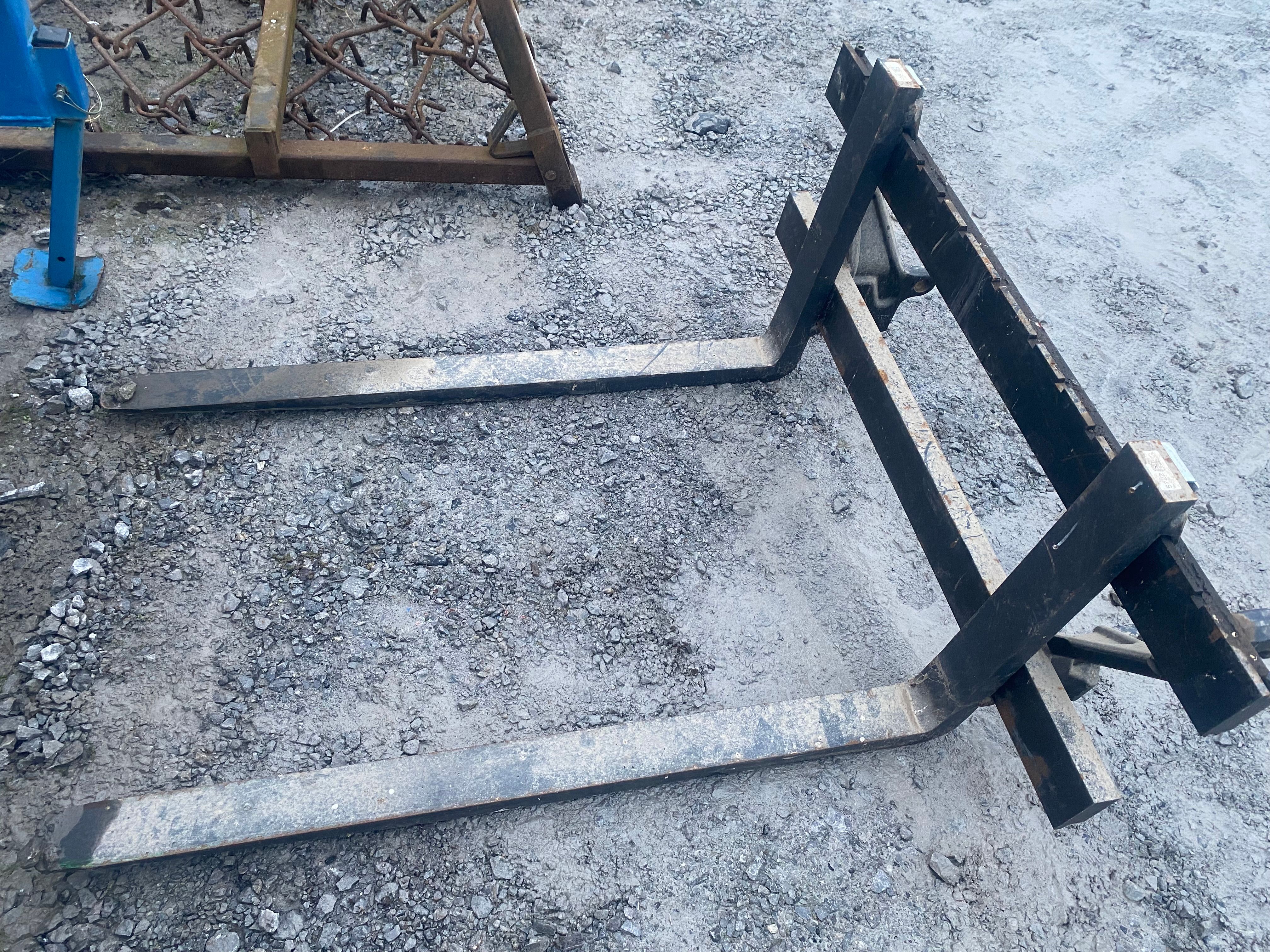 Pro pallet forks — photo 1