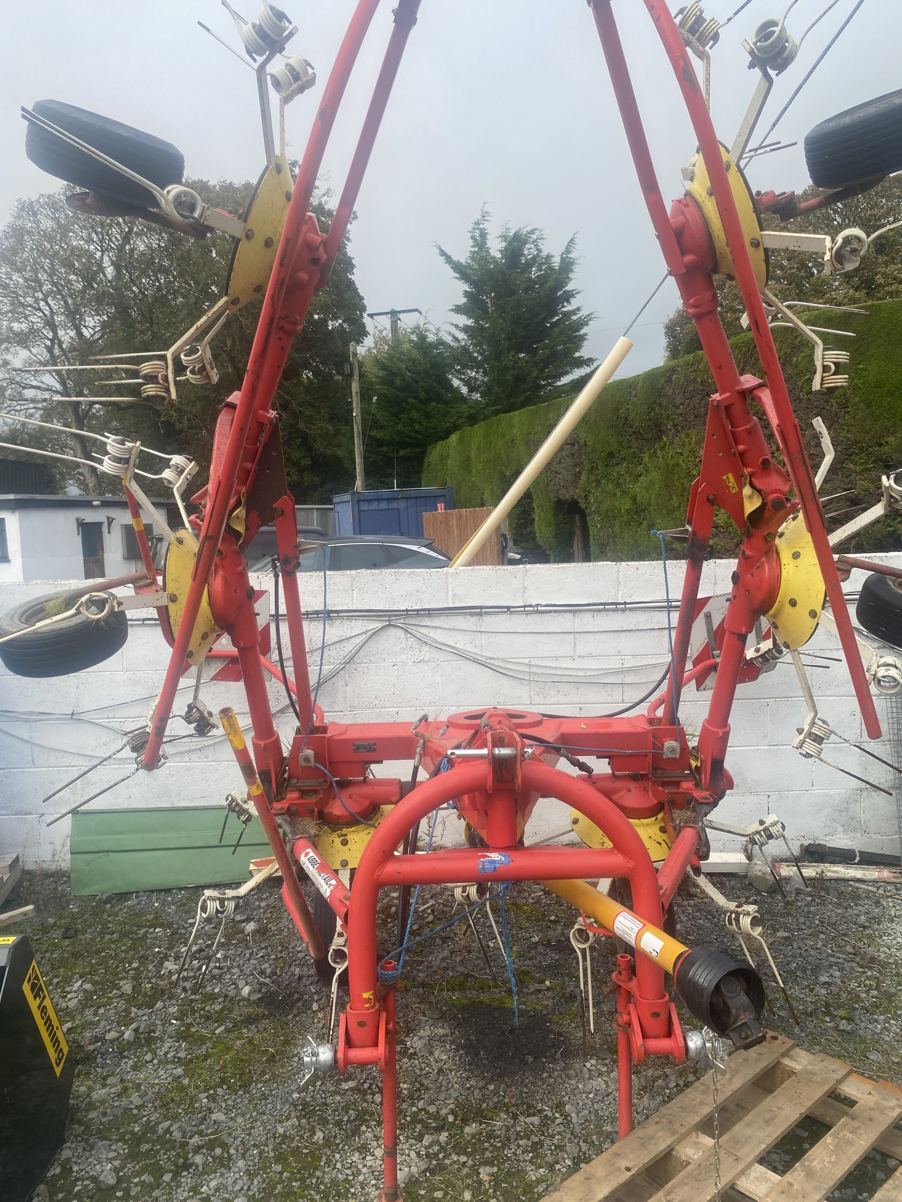 Pottinger 6 rotor tedder — photo 1