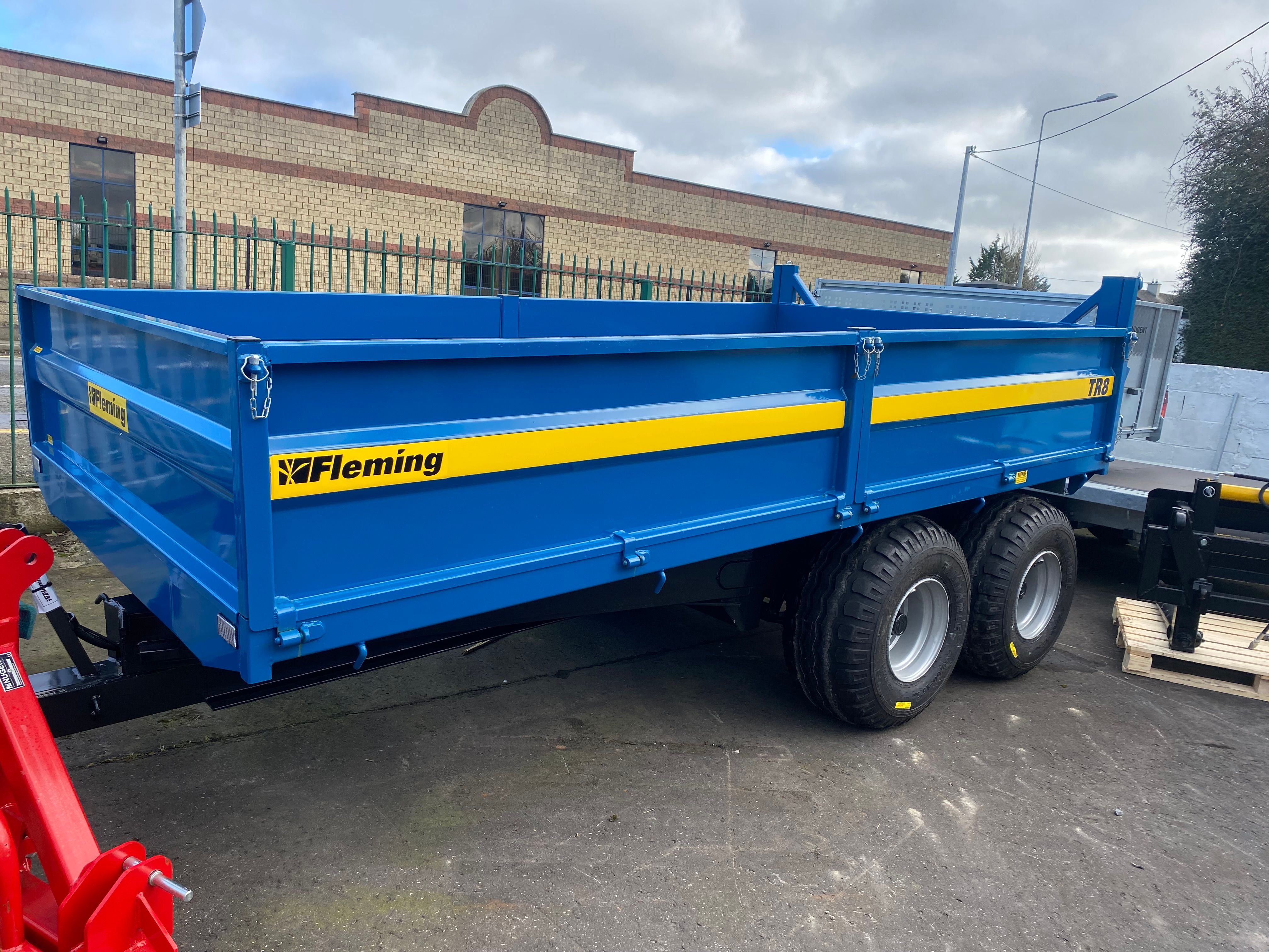 Fleming TR8 trailer — photo 1