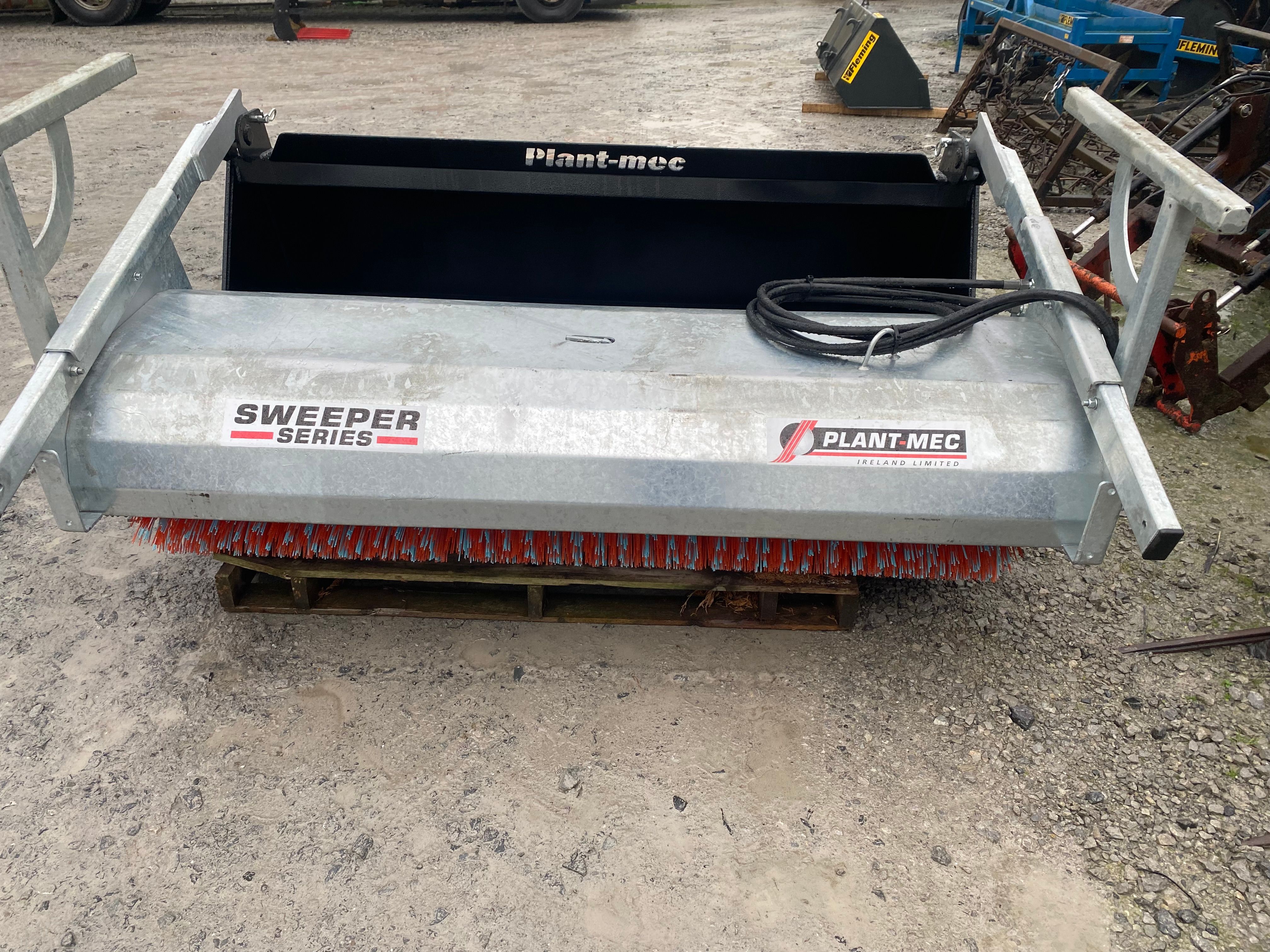 Plant Mec sweeper — photo 1