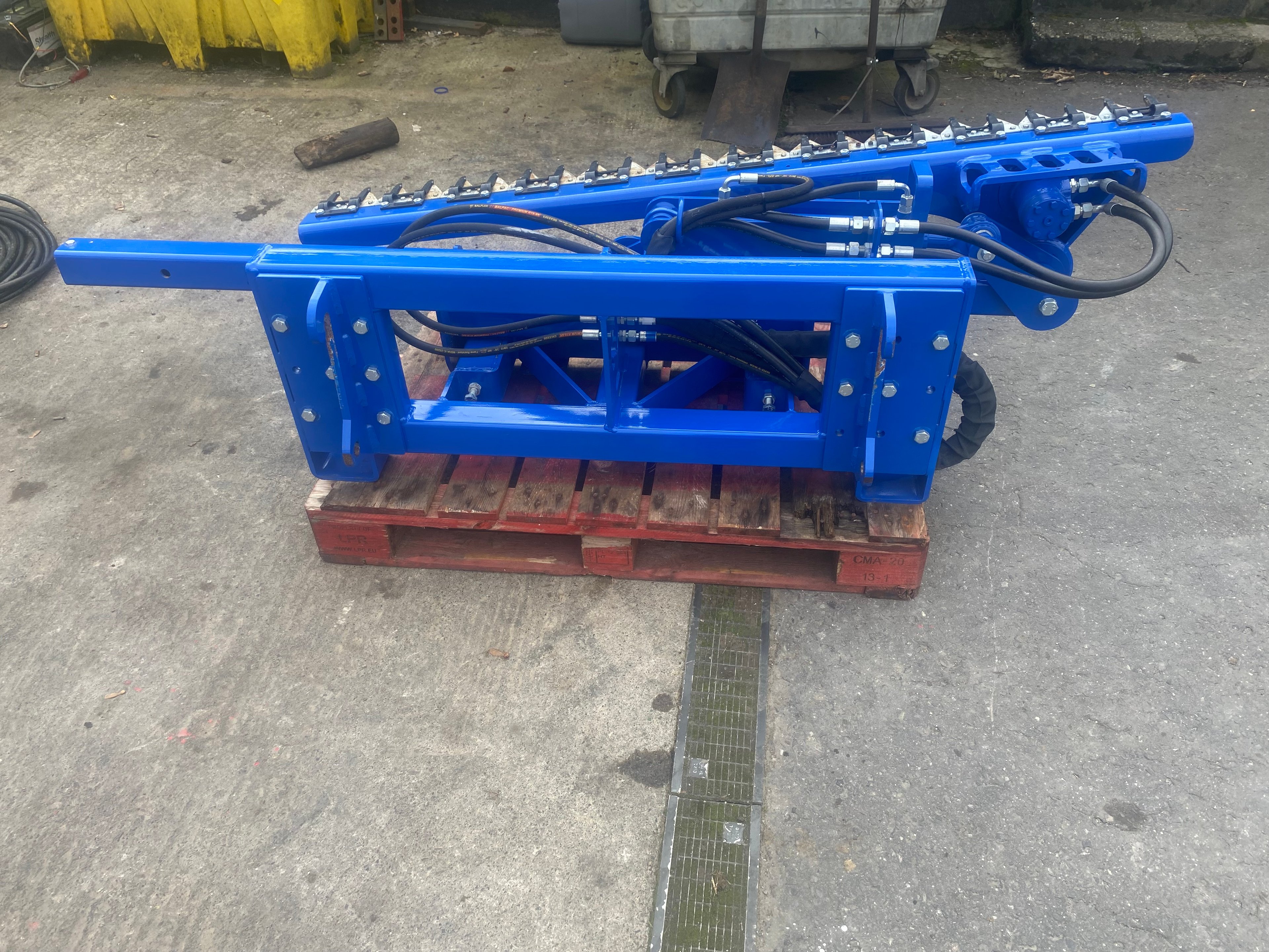 Slanetrac hedgecutter — photo 1