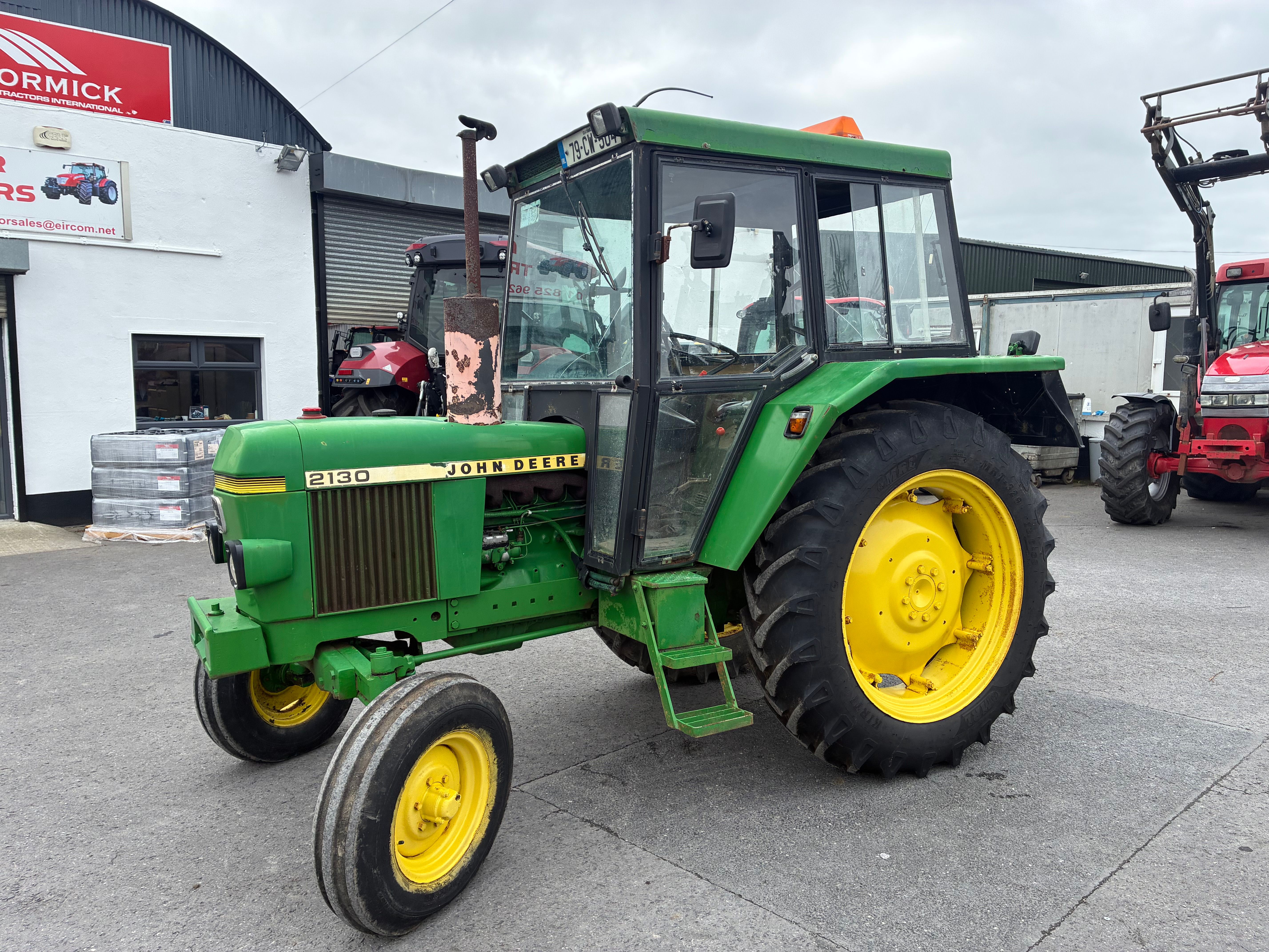 1979 John Deere 2130 — photo 1