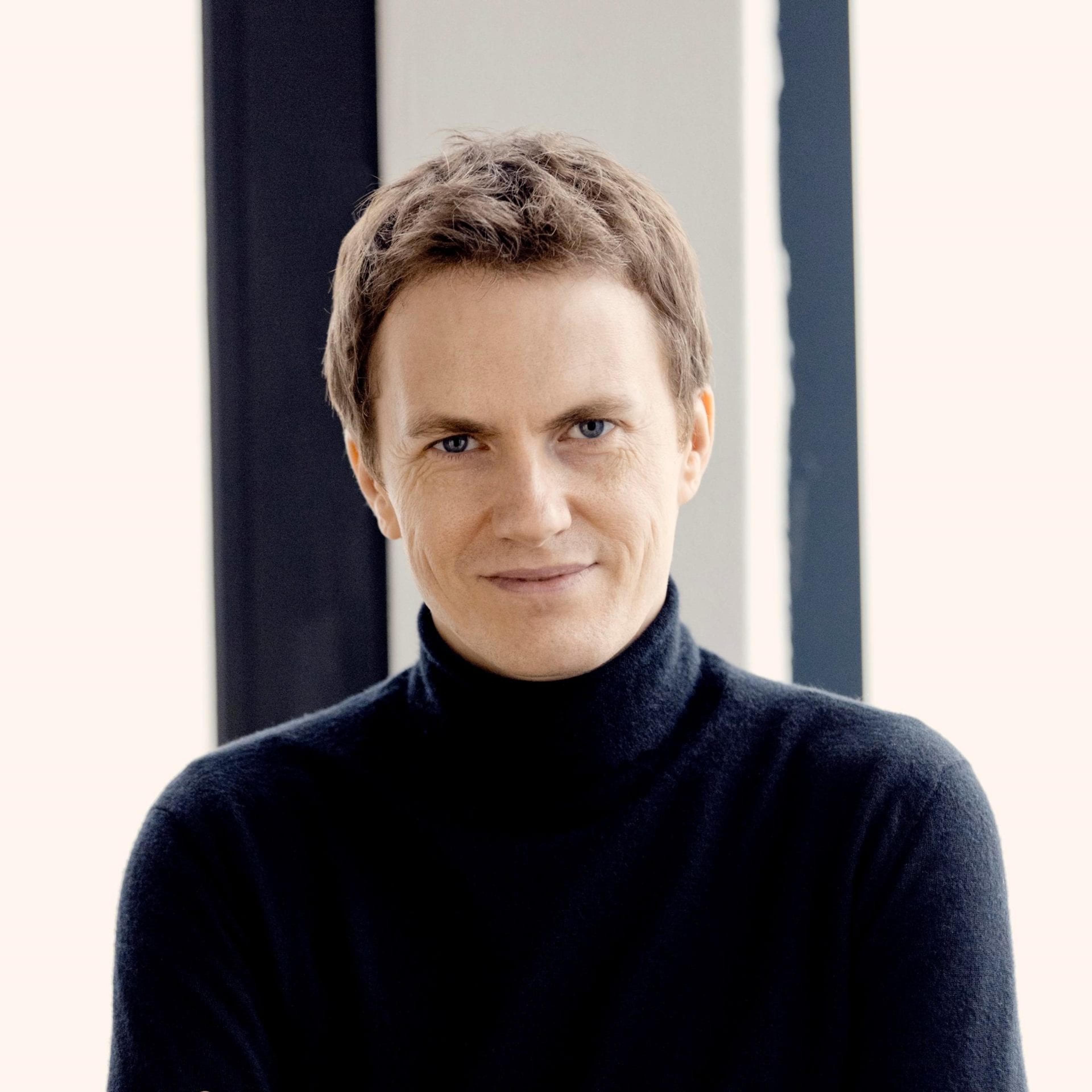 Promotional photograph of Alexandre Tharaud