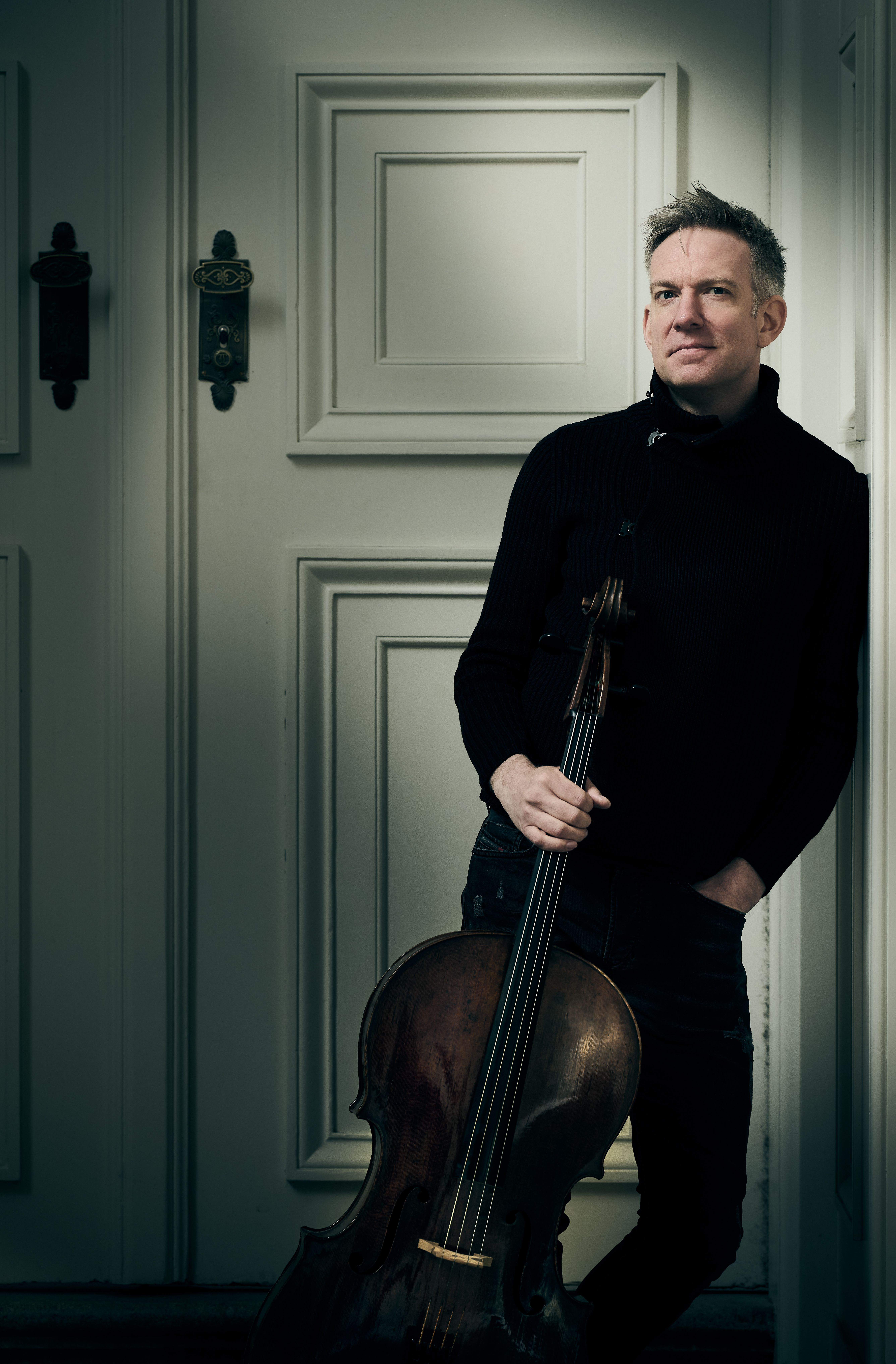 Johannes Moser to release experimental cello project - Johannes