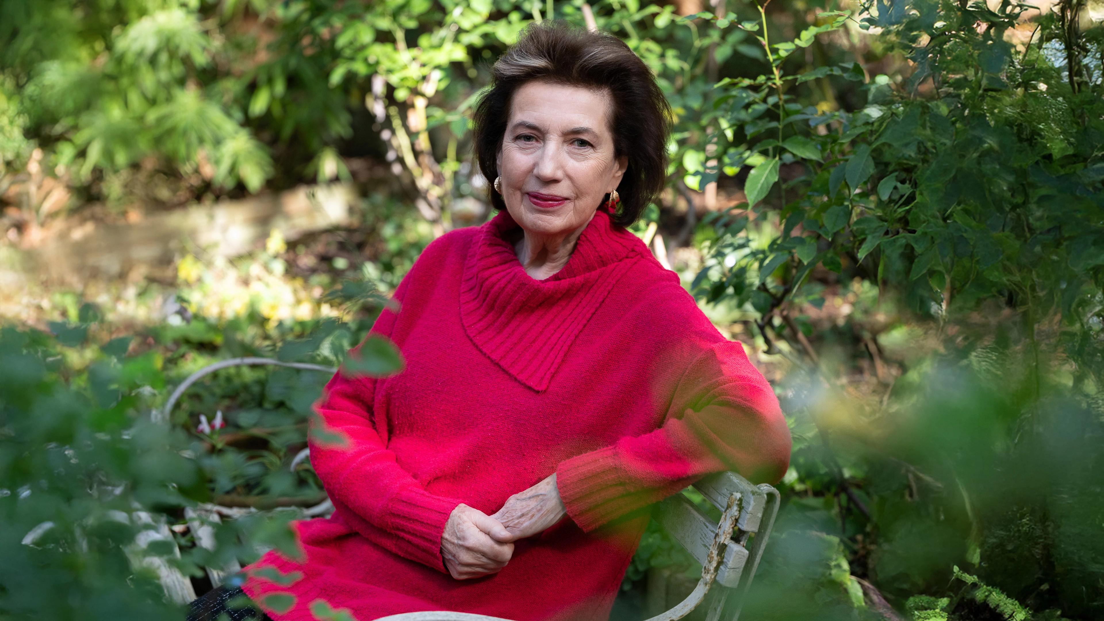 Imogen Cooper Profile Photo