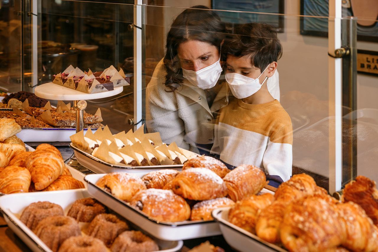 Bakery - Mom and Son Covid Safety