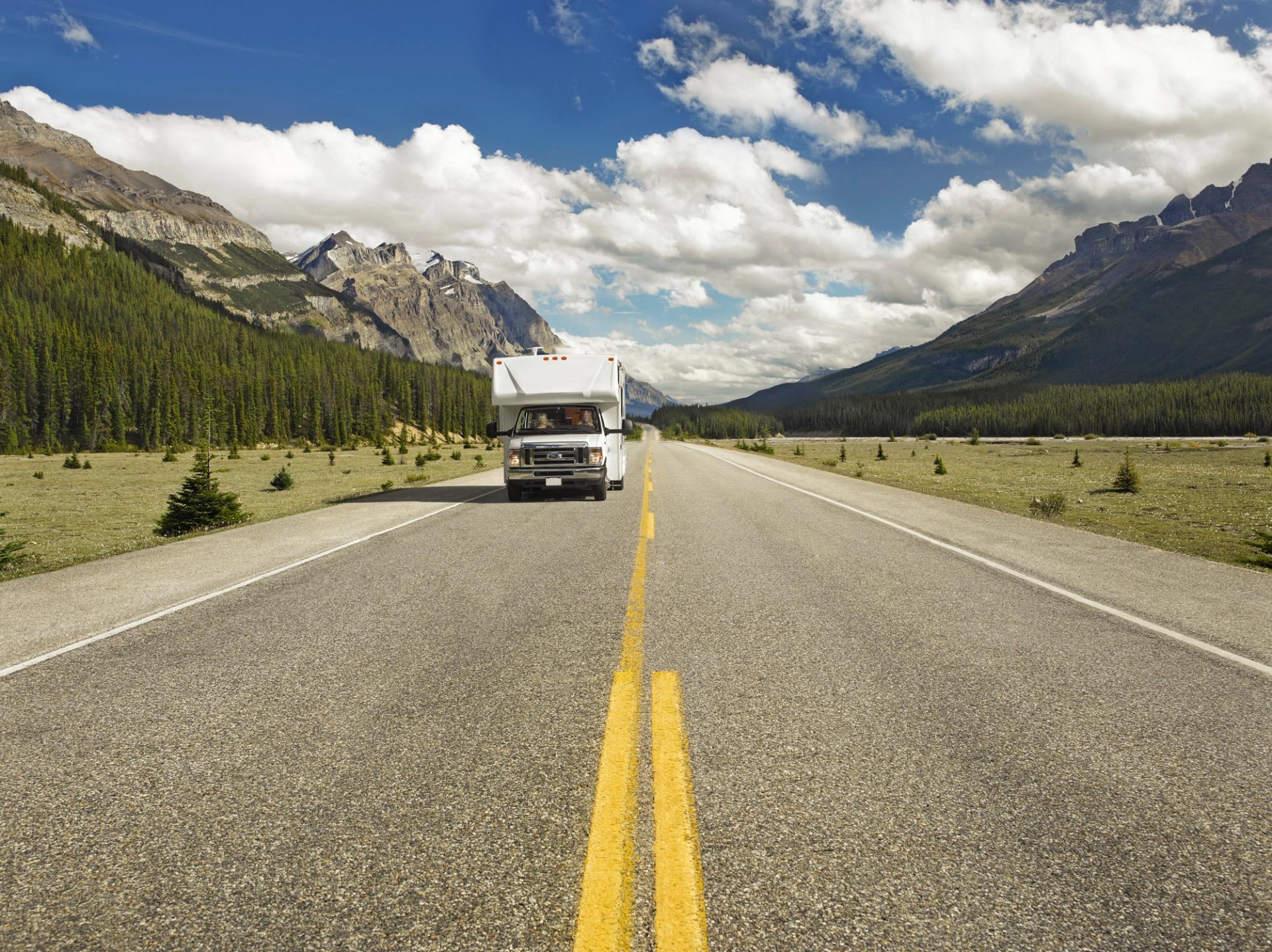 RV driving ice fields parkway