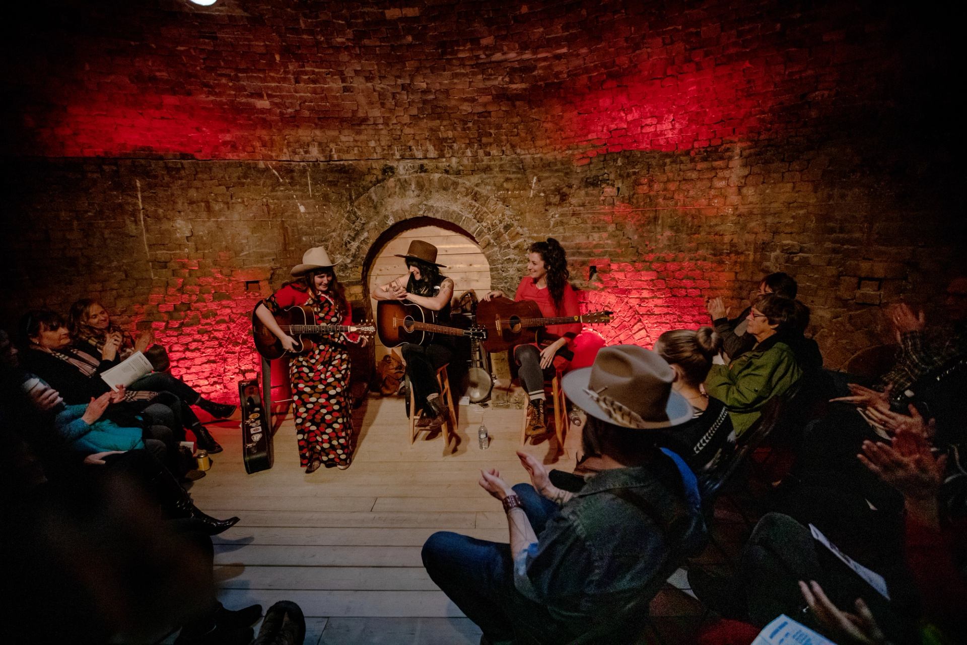 Musicians playing Medalta in the Historic Clay District