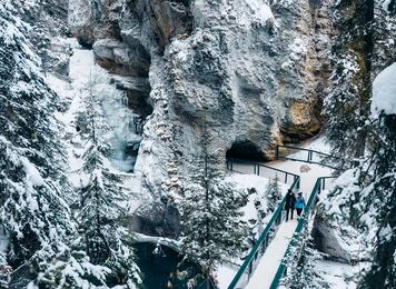 Hikers on the trail to Johnston Canyon