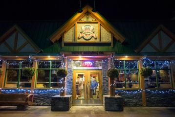 Exterior of the Jasper Brewing Company at night