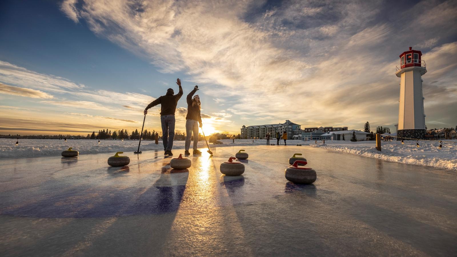 Five Must-do Winter Experiences in Central Alberta | Canada's Alberta