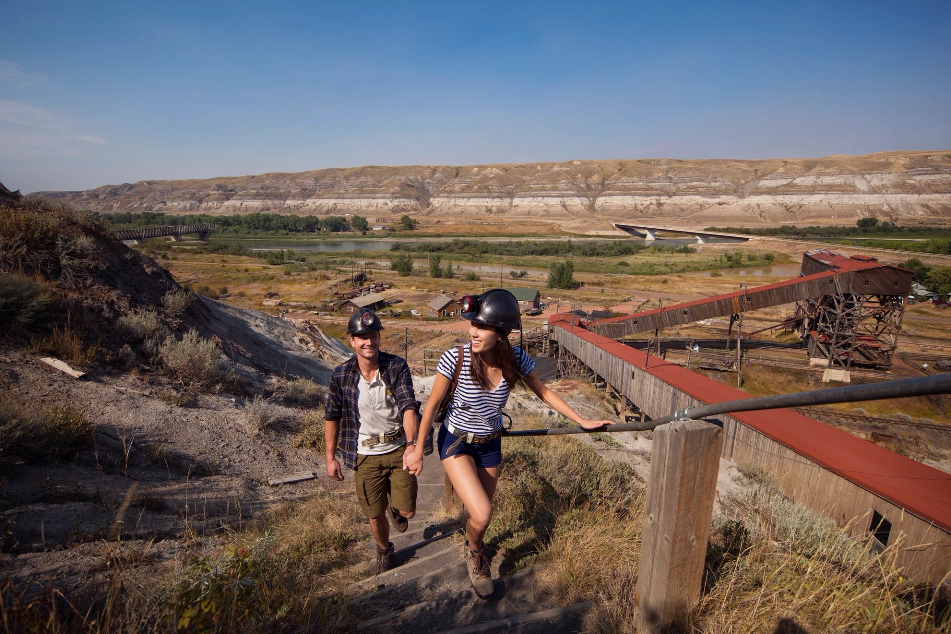 Couple walking through the Atlas Coal Mine