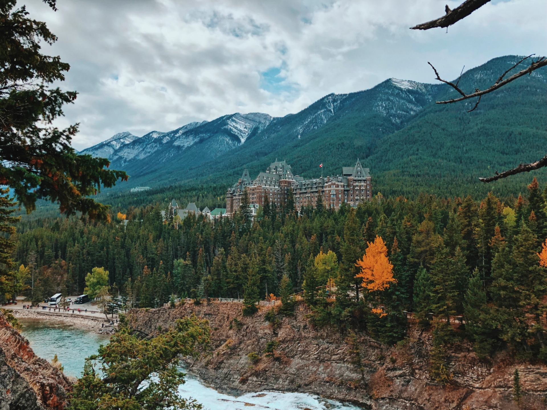 Wide shot of the Fairmont Banff Springs Hotel