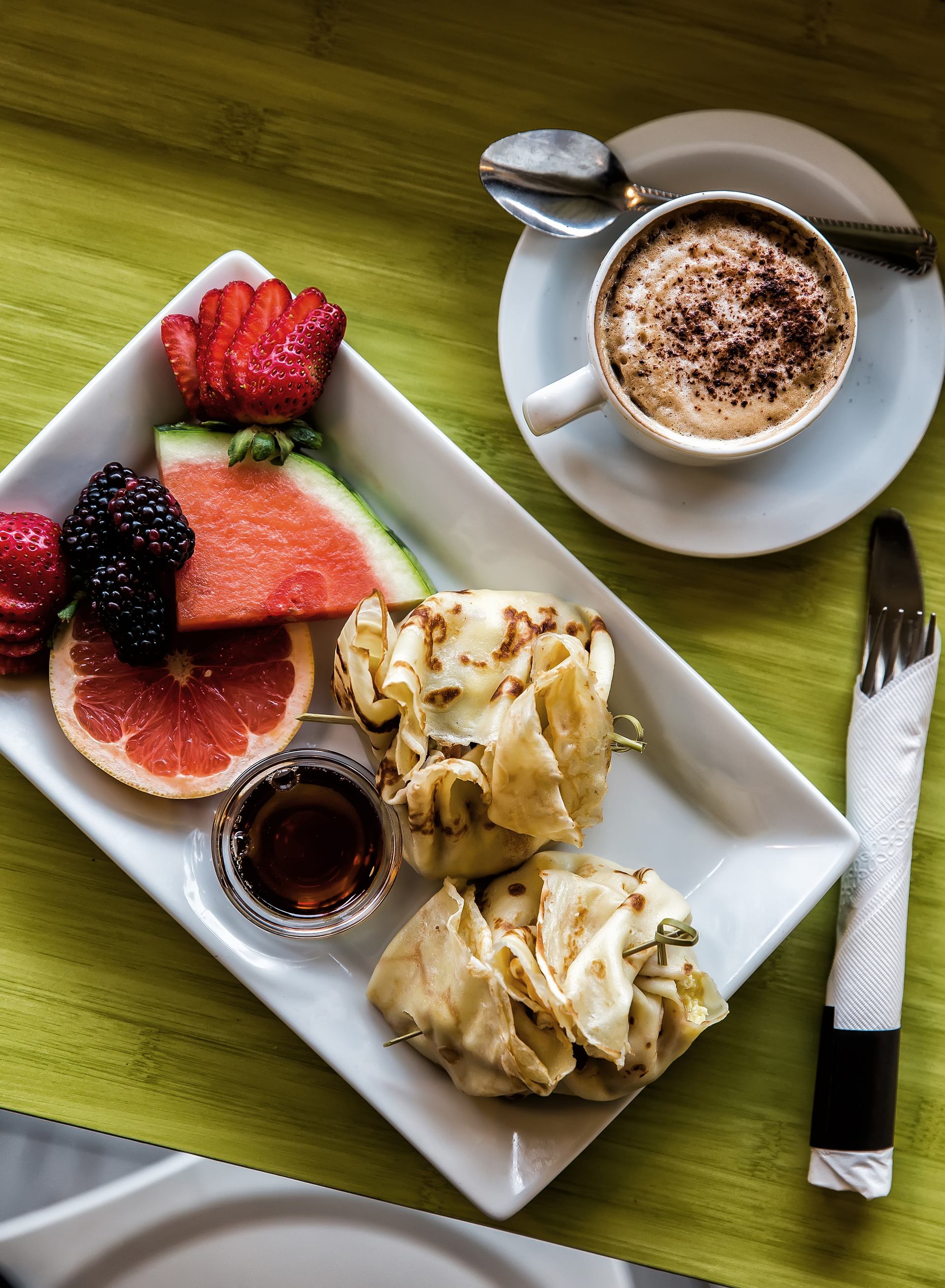 Check Out These Kid-Friendly Restaurants in Edmonton | Canada's Alberta thumbnail