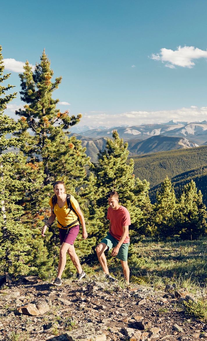 Couple hiking in Bragg Creek
