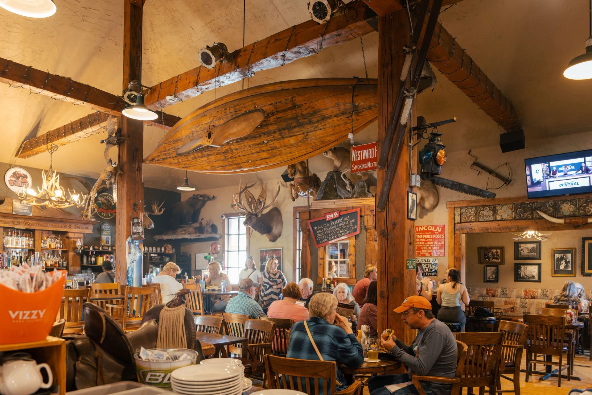 People enjoying food at the The Rum Runner in Coleman