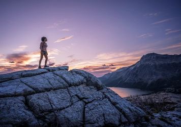 woman standing onto of bears hump waterton lakes national park