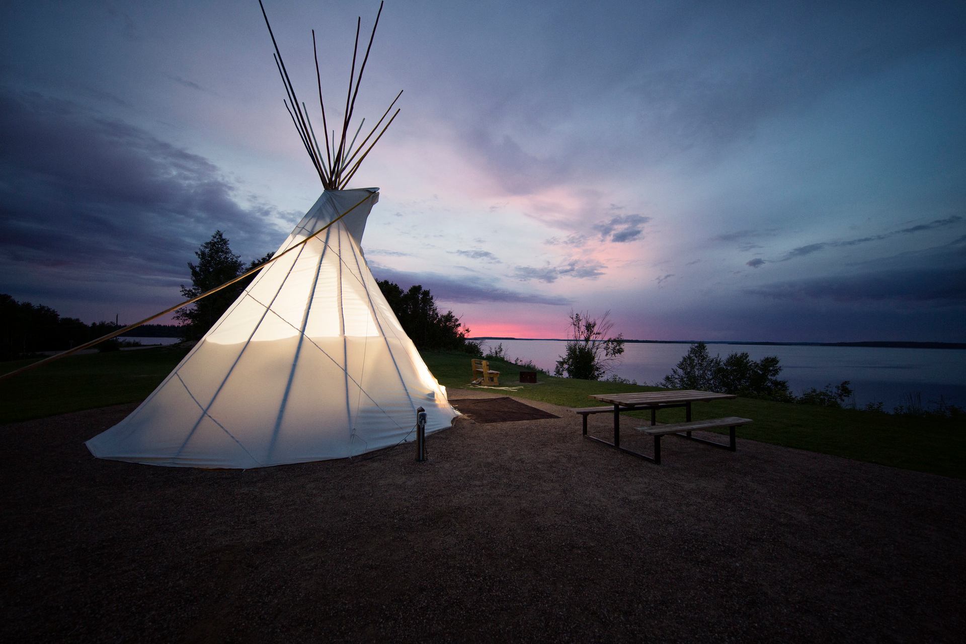 glamping dome Sir Winston Churchill Provincial Park