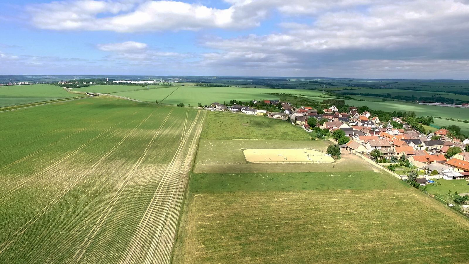 Prodej pozemku 16160 m², Slaný — Slaný