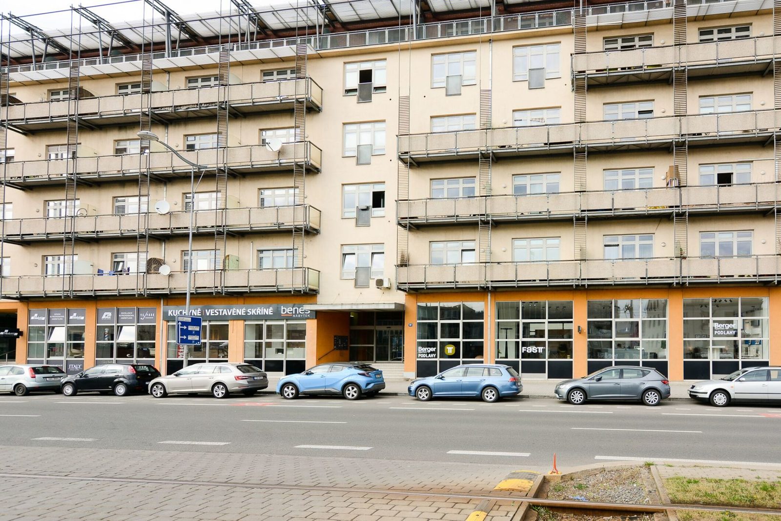 Pronájem bytu 2KK, Českomoravská, 62m2 — Praha 9 – Českomoravská
