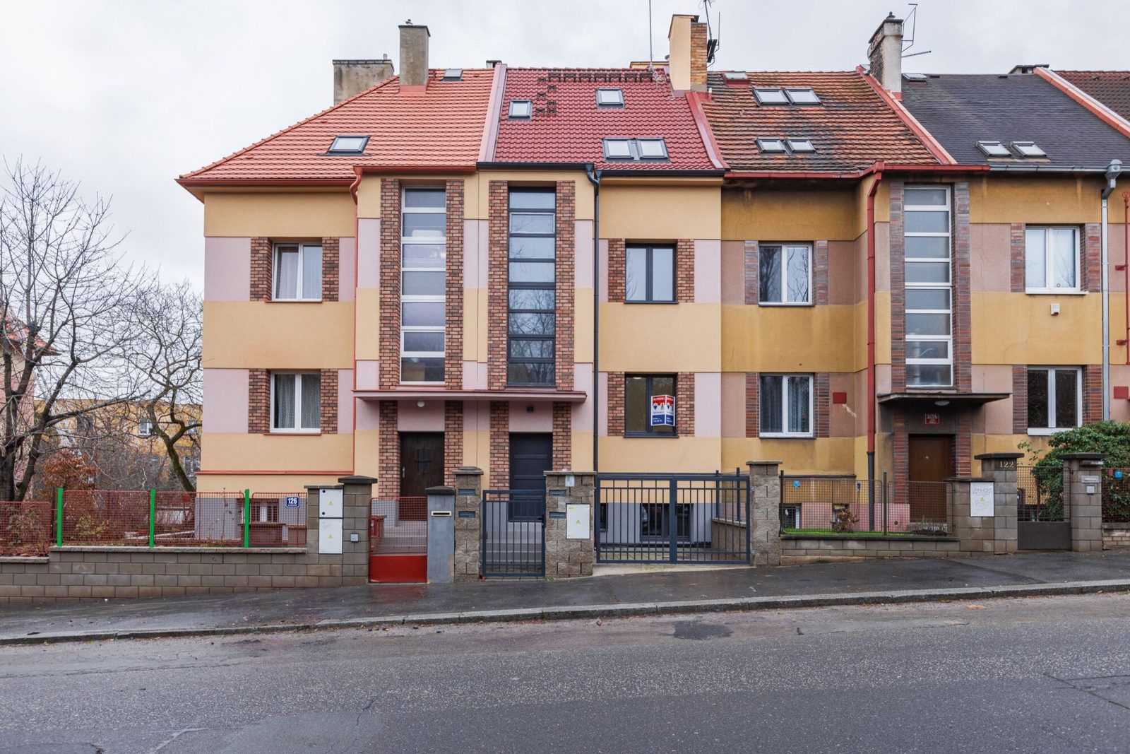 Prodej bytu 2+KK s balkonem po kompletní rekonstrukci — Praha 3 – Žižkov