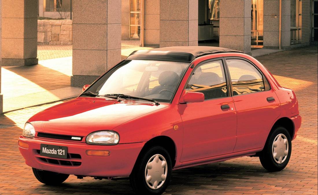 auto brutte garage italia hub Mazda 121