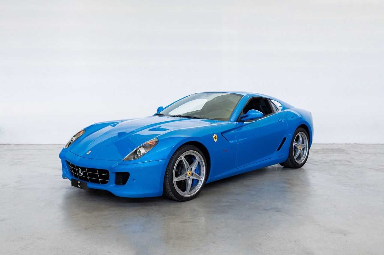 Ferrari 599 garage italia customs Alcantara