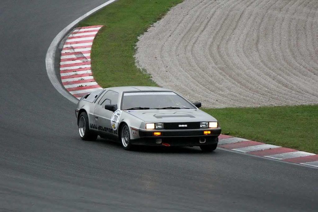 Delorean-Motor-Company-Back-To-The-Future-9