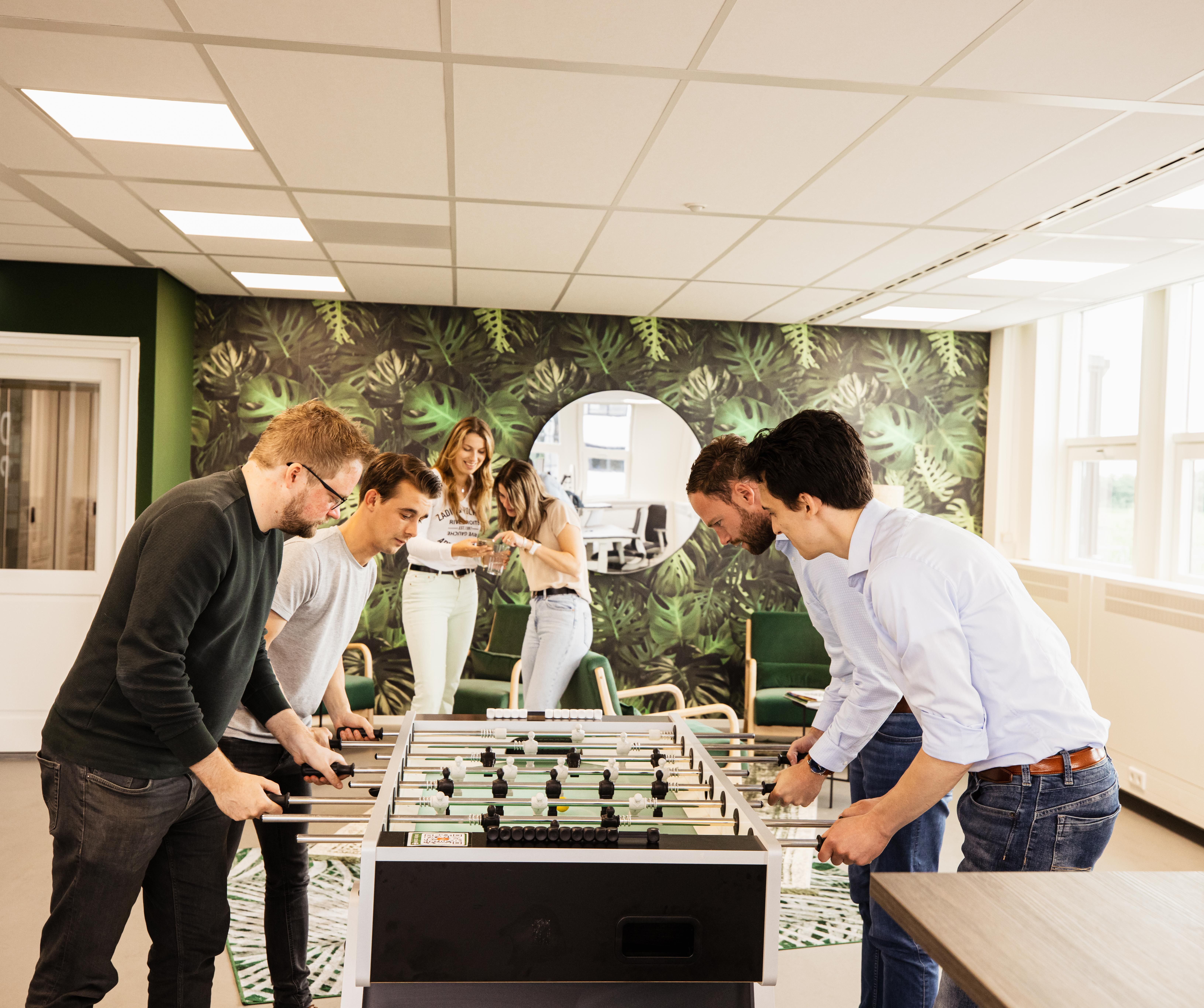 tafelvoetbal op kantoor