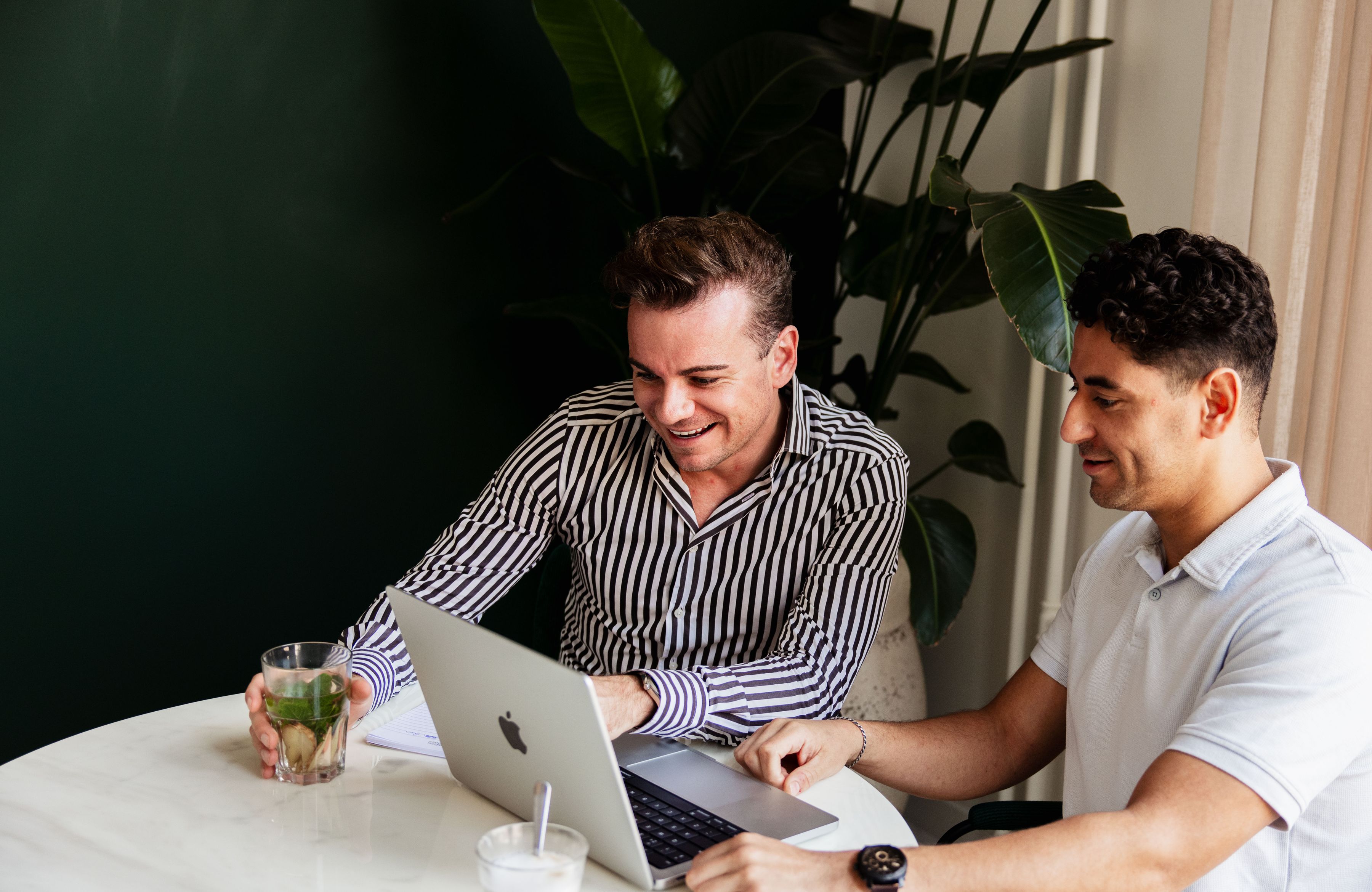 Customer Experience Analist in gesprek over deze vacature