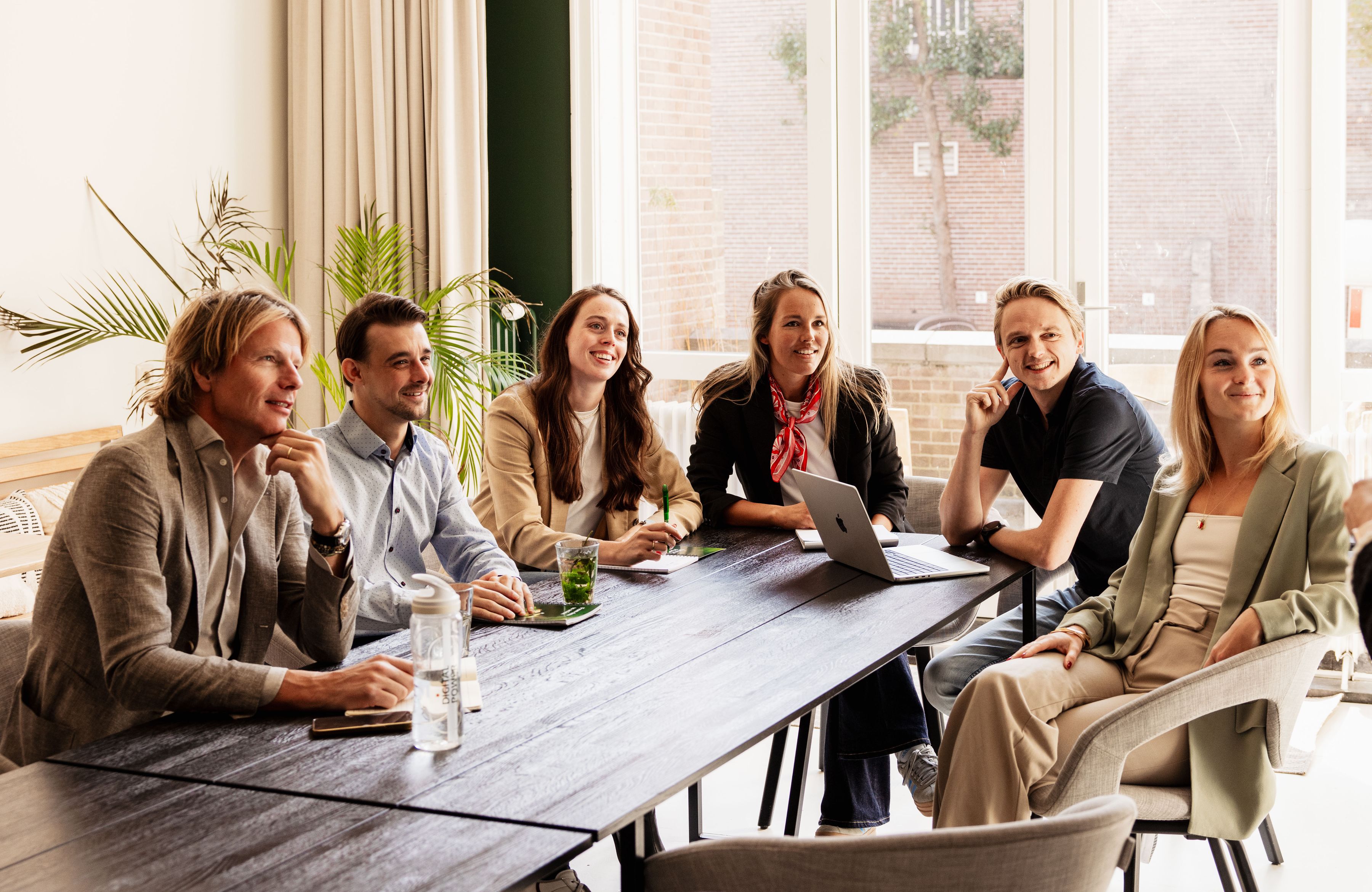 De borrel op kantoor Amsterdam