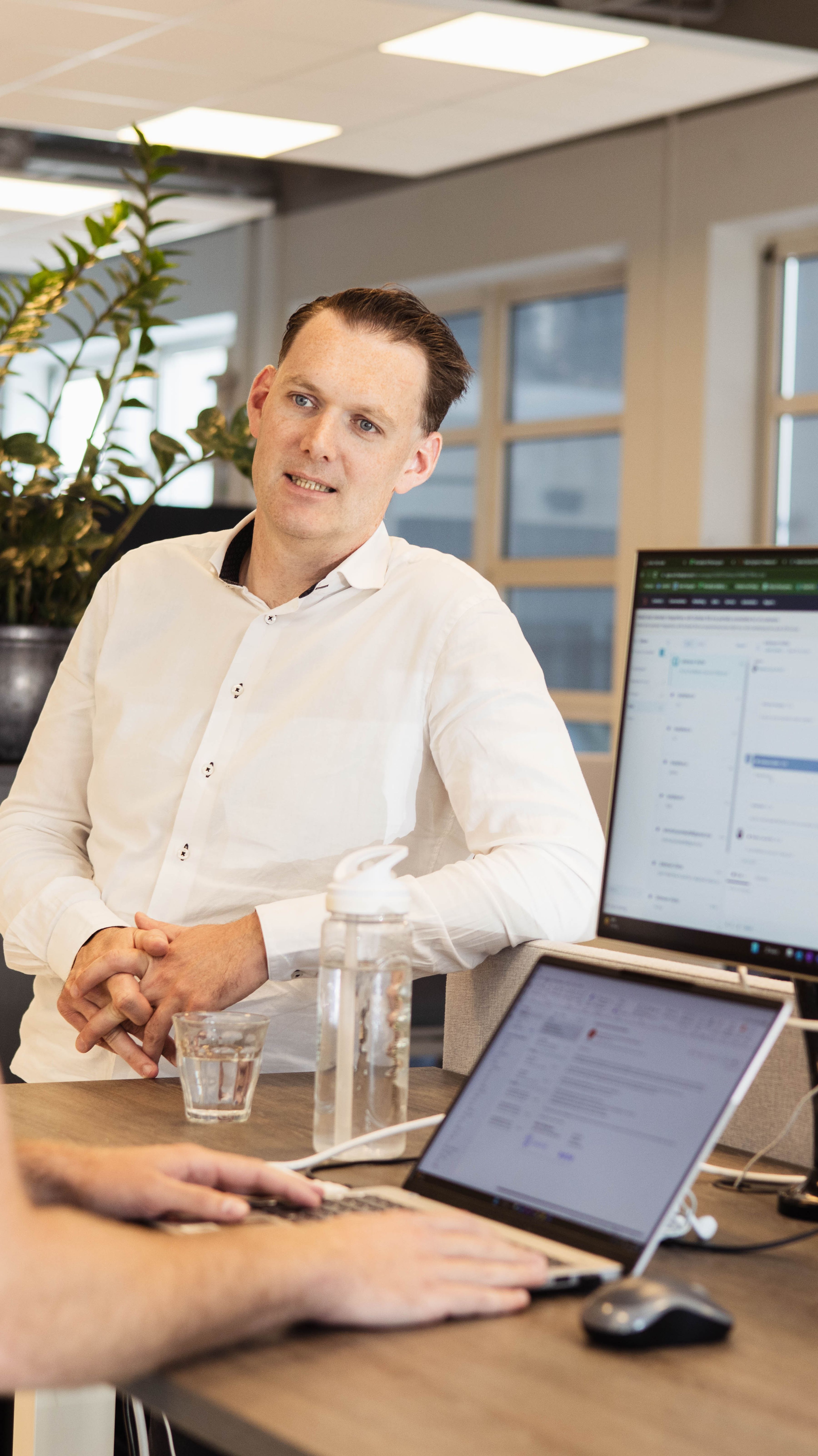 Collega's samen aan het werk
