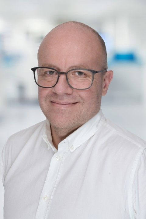 Avdelingsleder laboratorieavdelingen ved Fürst, Einar P. Svartsund