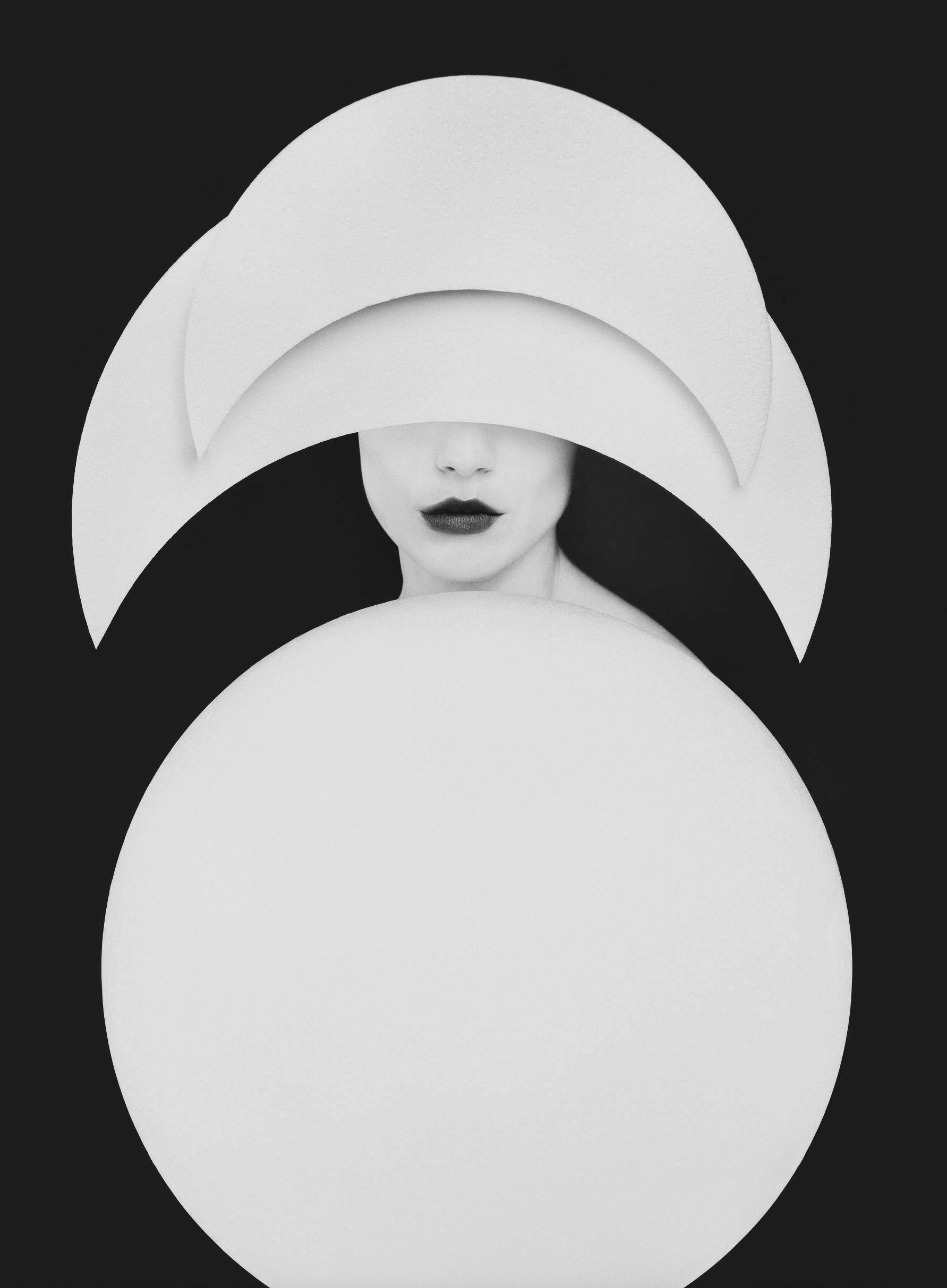BASTIAAN WOUDT - CRESCENT - 2023