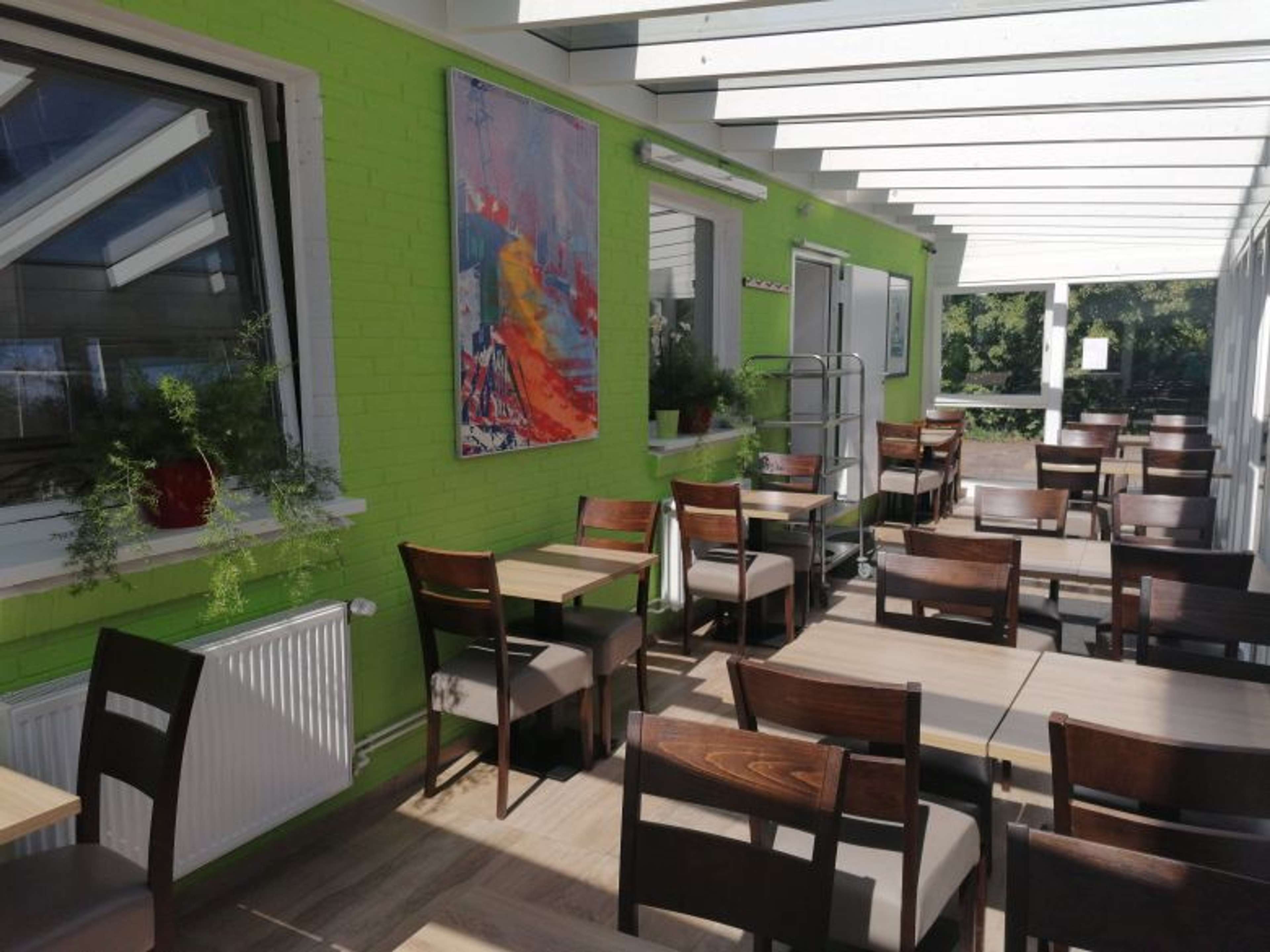 Heller Wintergarten des Restaurants