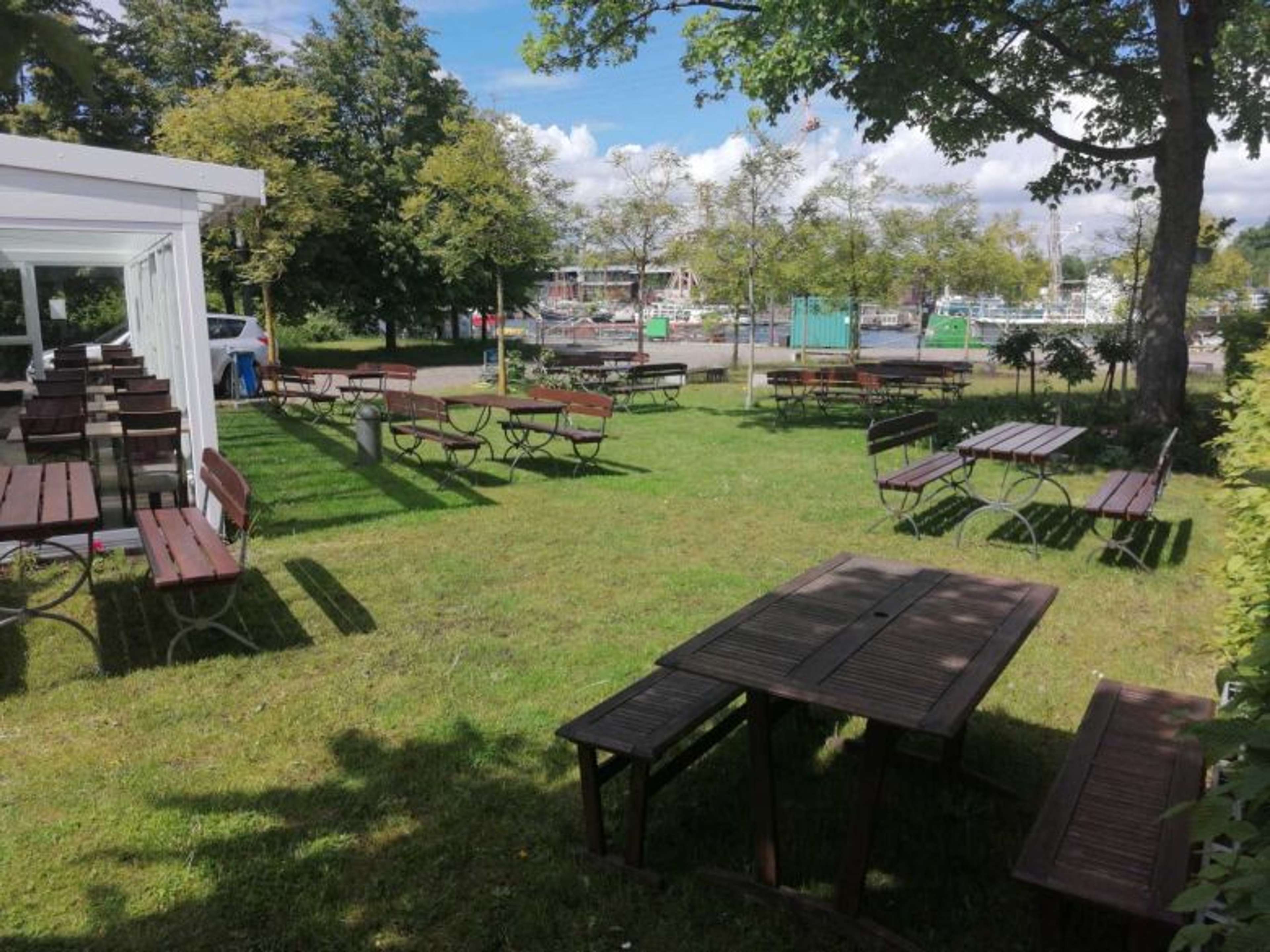 Große Terrasse für den Sommer