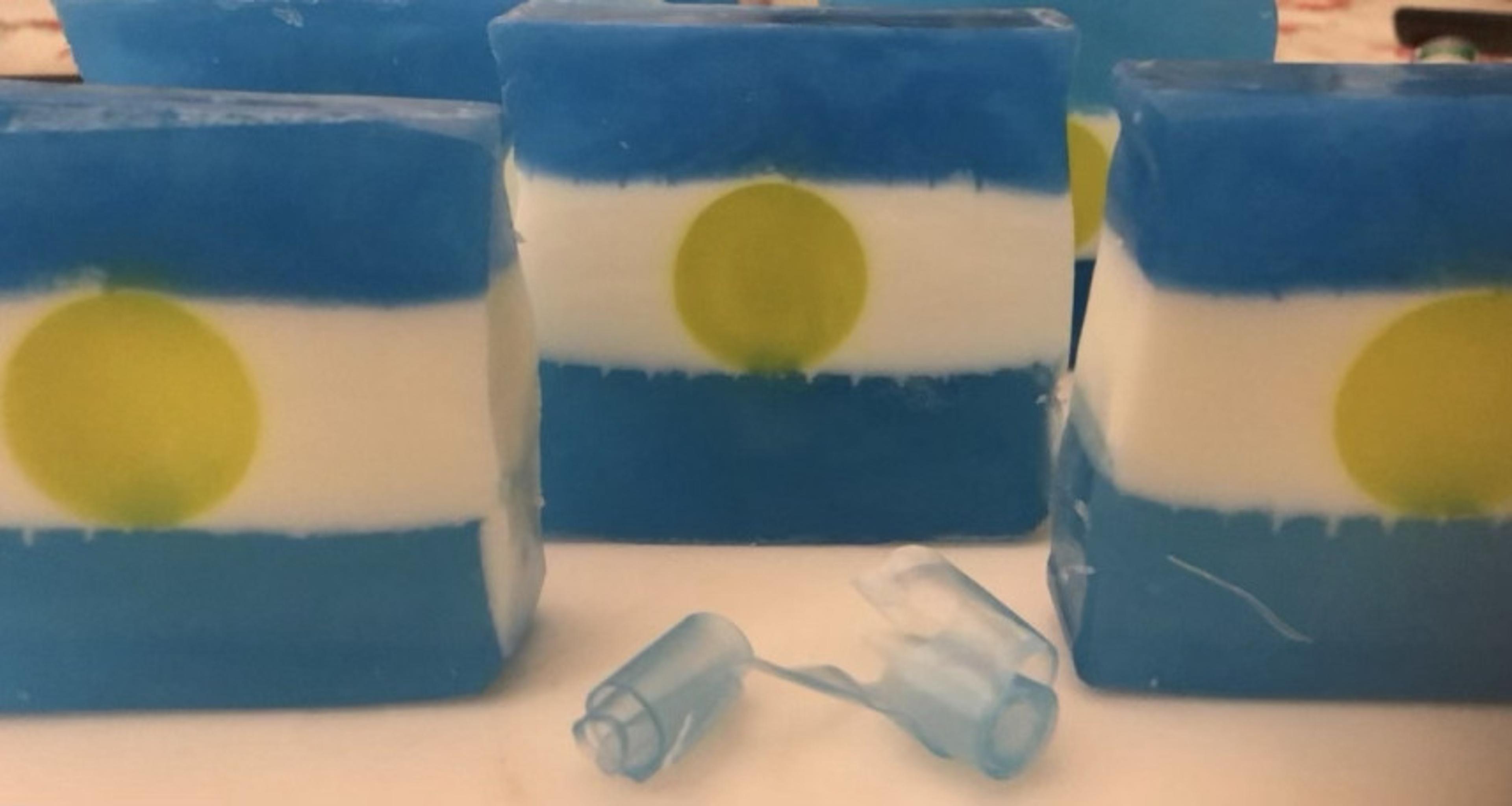 Tres jabones Bandera Argentina en fila
