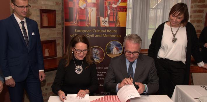 Pro Cyrilometodějskou stezku se podpisem memoranda otevřela možnost spolupráce v italské Aquileie 