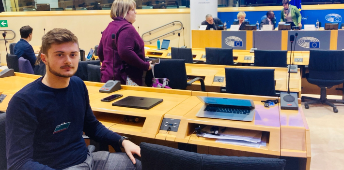 Student a vinař v patách europoslankyně Martiny Dlabajové aneb další stáž snů PročByNe?