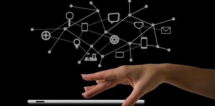 Digitální dekáda: EU musí přidat v digitalizaci a podpoře malých a středních podniků