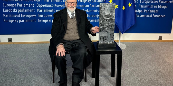 Pečeť míru Giorgia Celibertiho je nyní součástí sbírky Evropského parlamentu