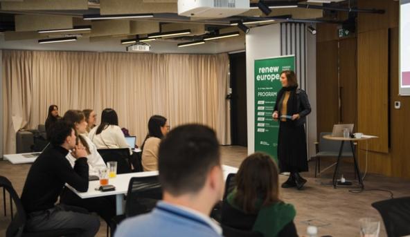 Diskuse s mladými podnikateli o tom, co je v rozjíždění byznysu trápí a jak jim pomoci